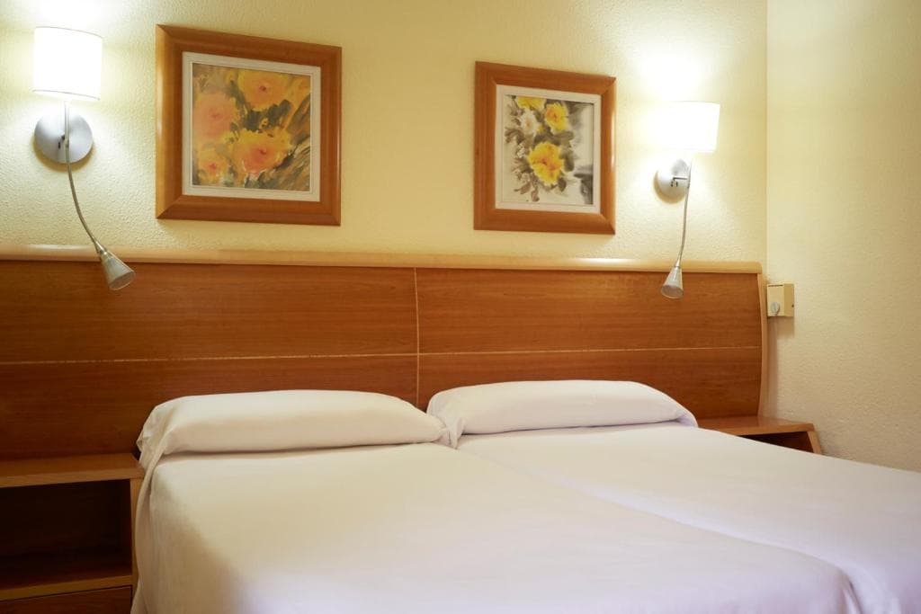 Invisa Hotel La Cala foto 2