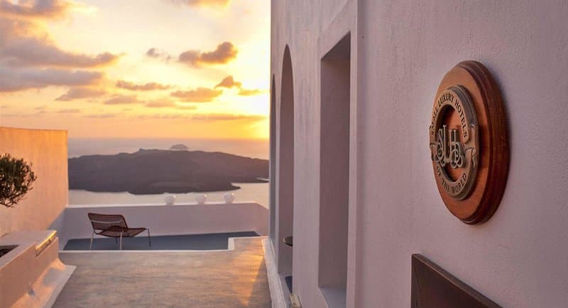 Cosmopolitan Suites Fira photo 5