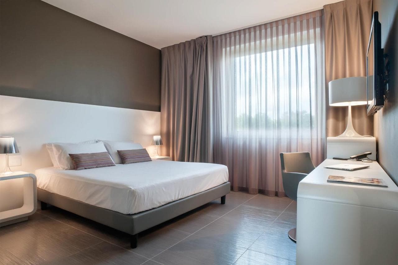 8Piuhotel foto 1