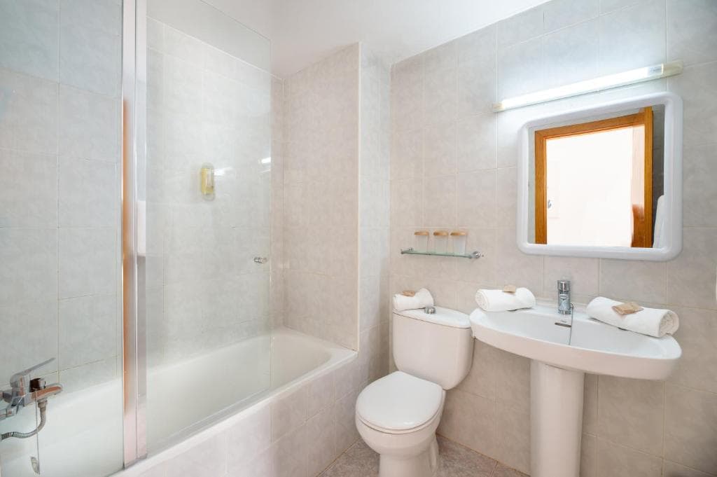 Aparthotel Vibra Lux Mar Ibiza-stad photo 5