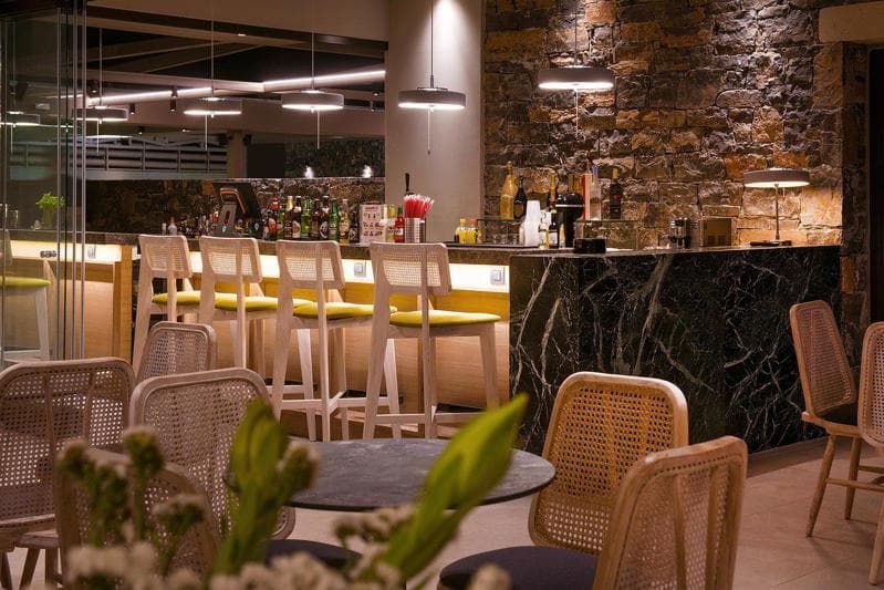 Petousis Hotel & Suites Amoudara photo 5