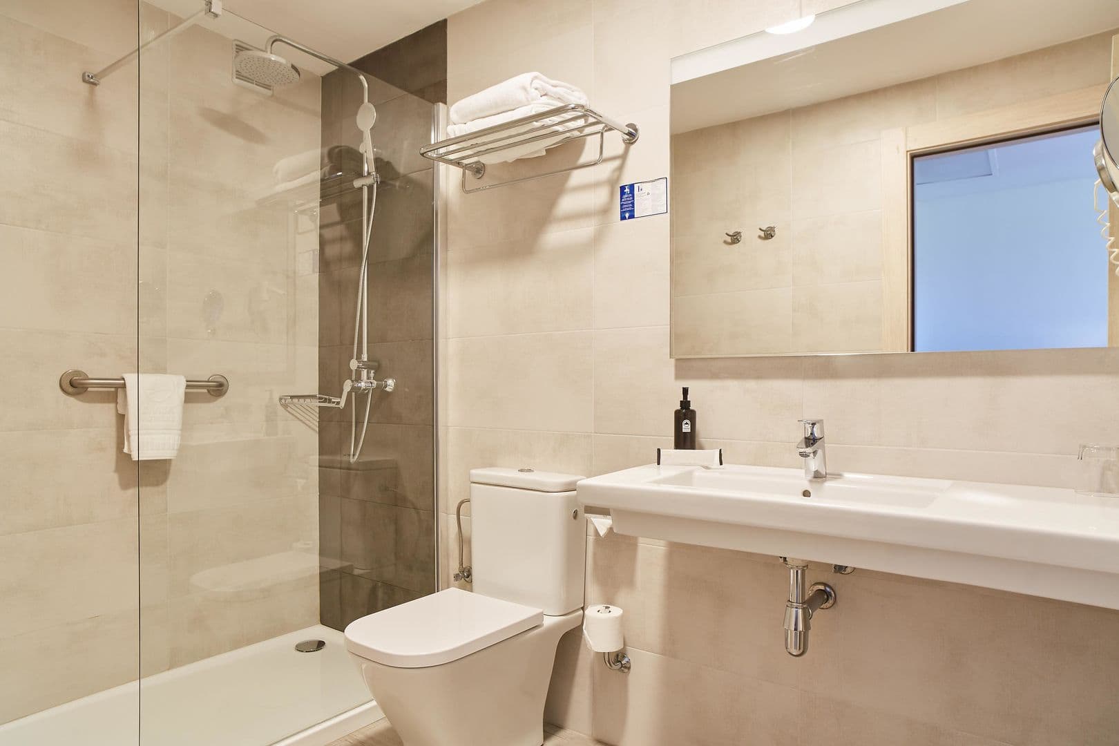 Invisa Hotel Club Cala Blanca Playa Figueral photo 5