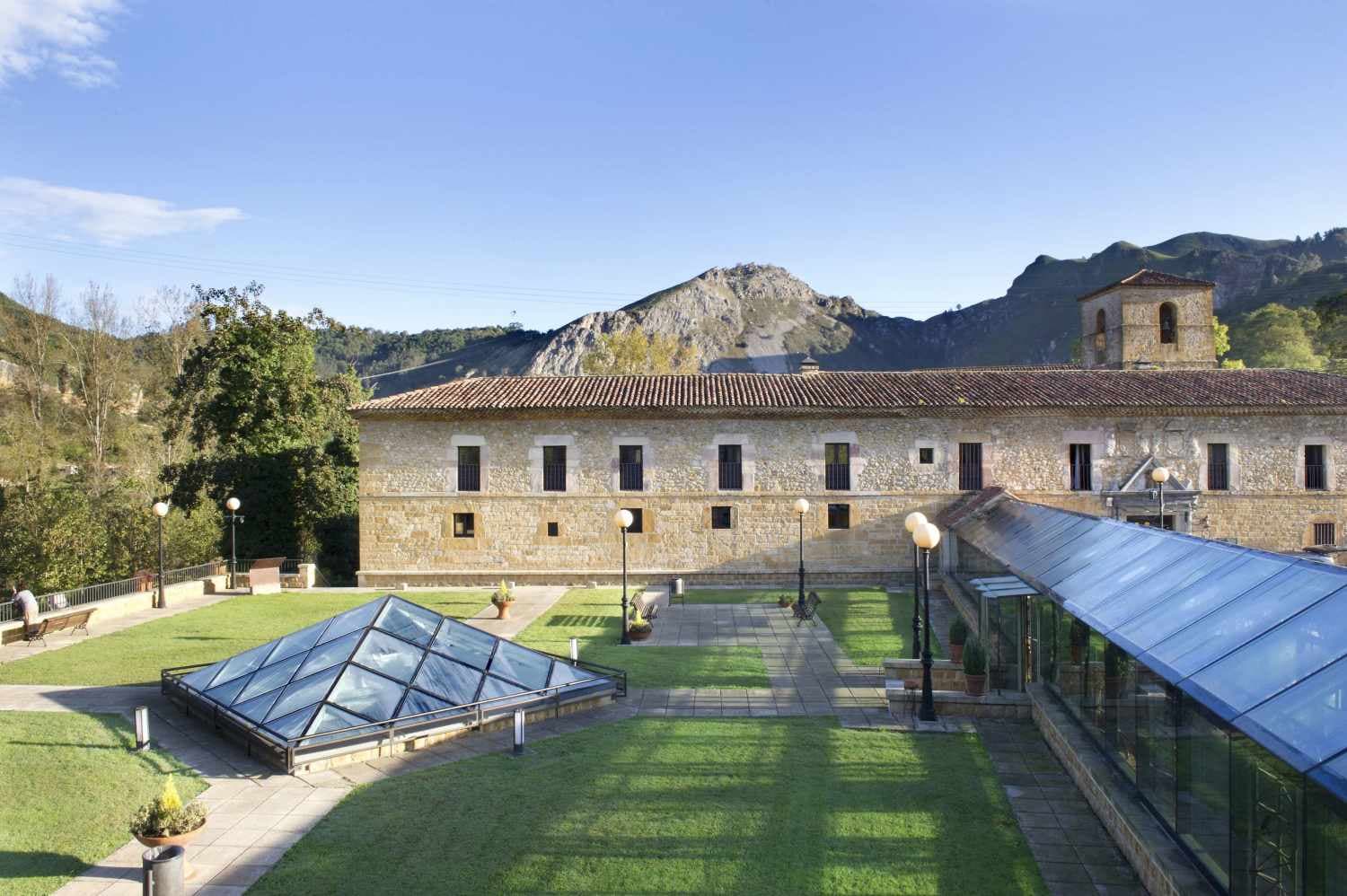 Parador de Cangas de Onís foto 1