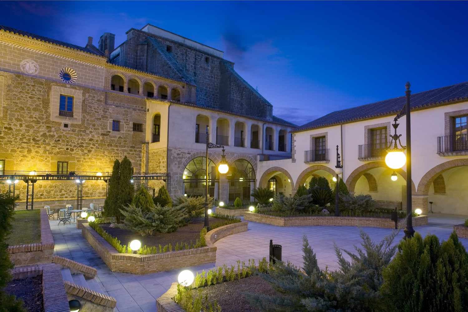 Parador de Plasencia foto 2