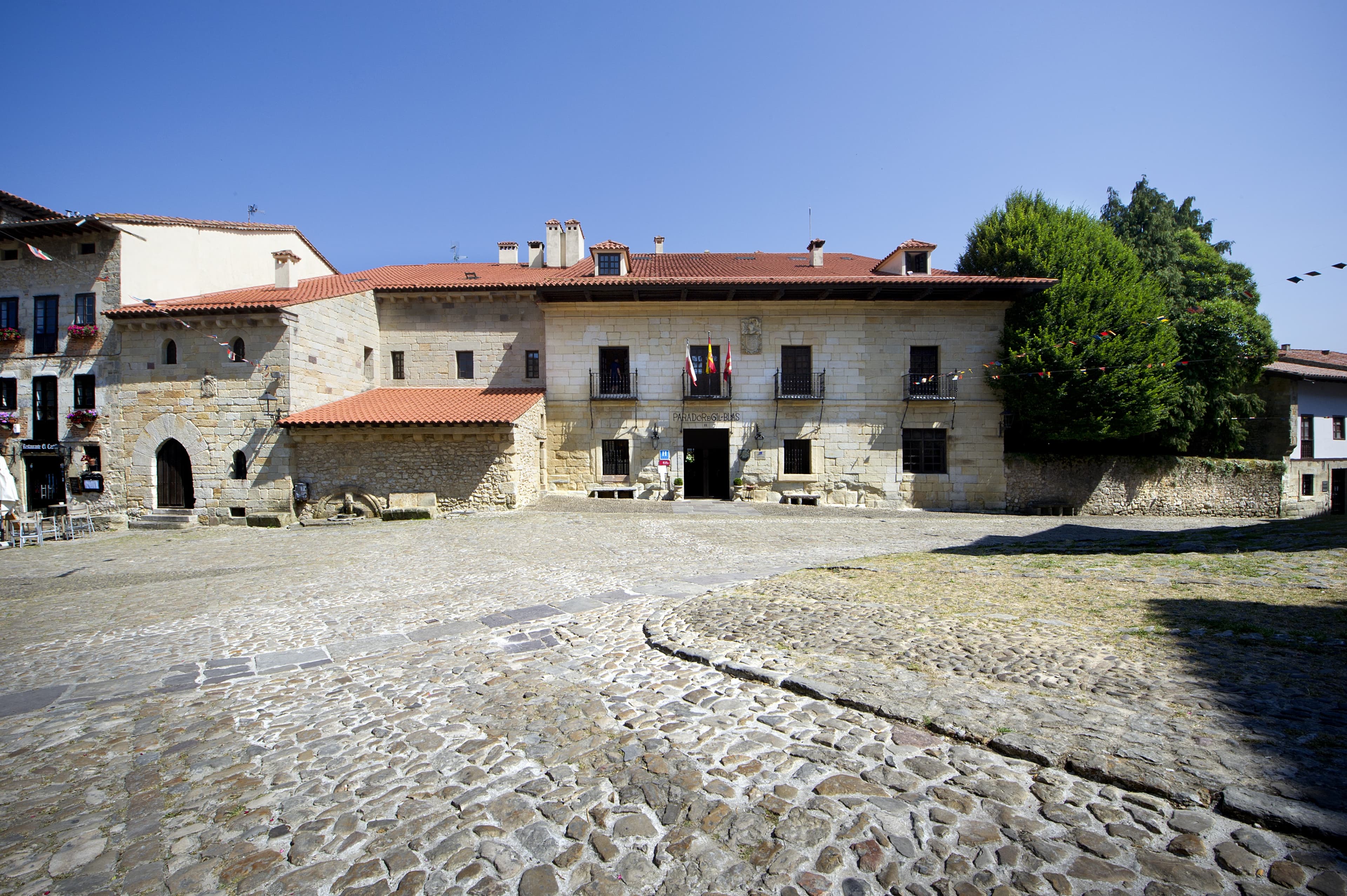 Parador de Santillana Gil Blas foto 1