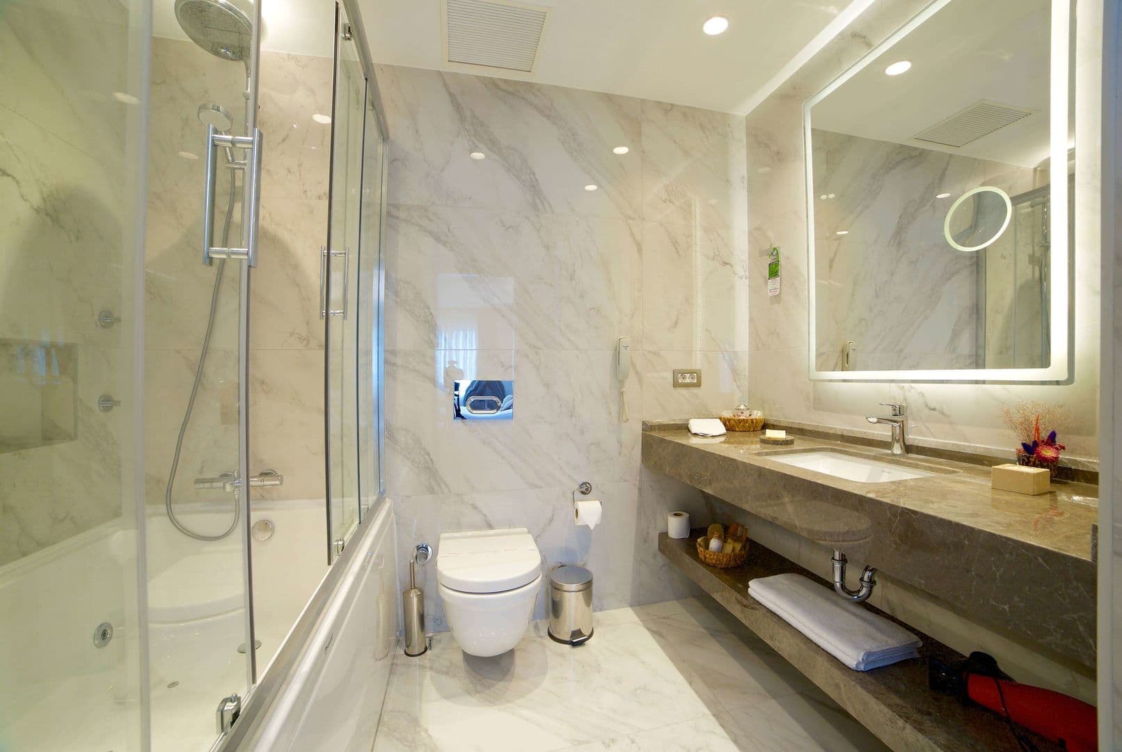 Ramada By Wyndham Istanbul Taksim foto 3