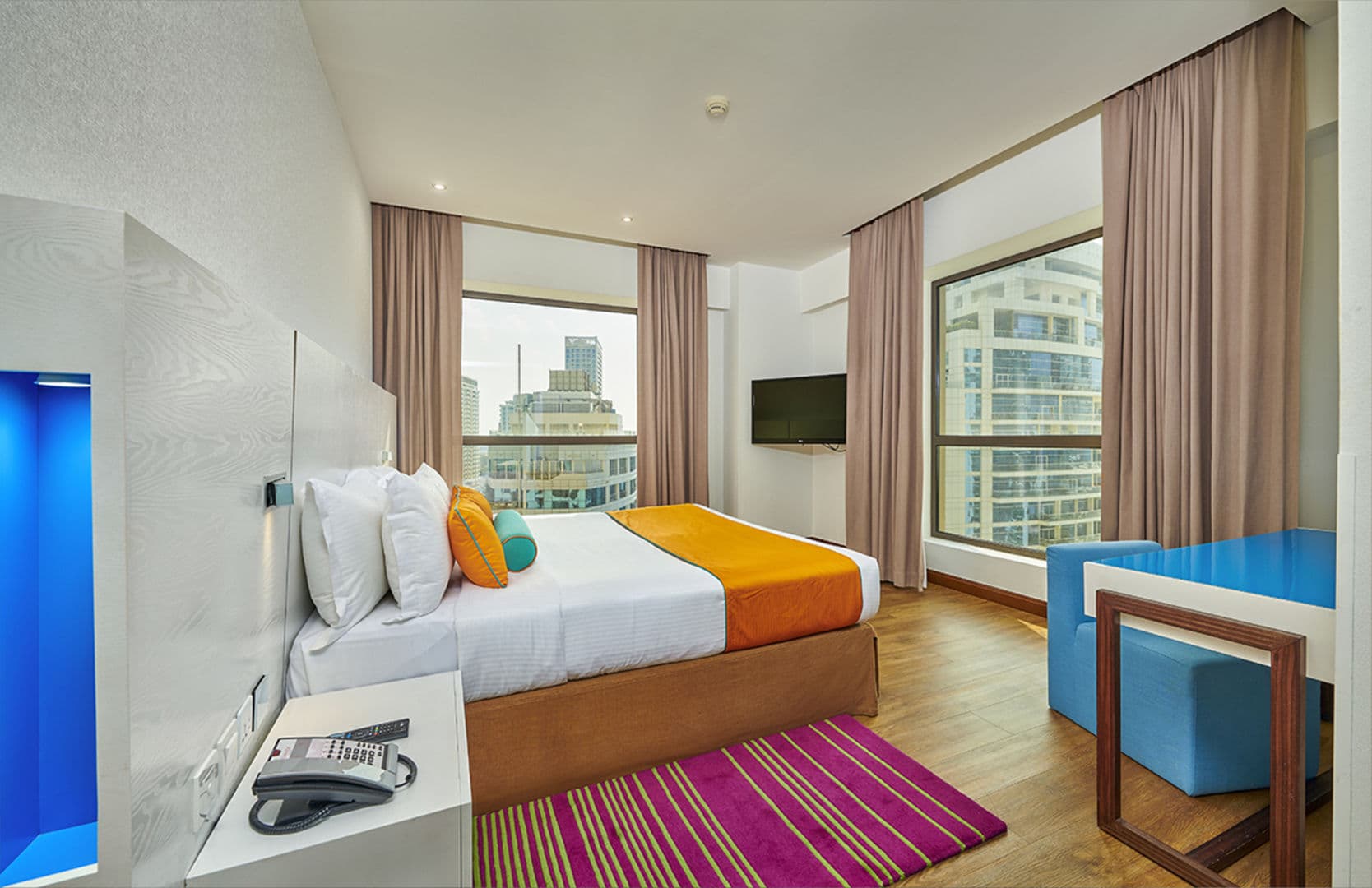 Ramada Hotel & Suites by Wyndham Dubai JBR foto 2