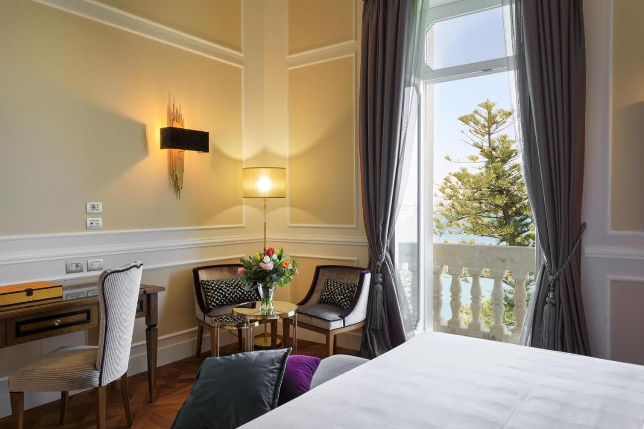Grand Hotel Des Etrangers foto 2