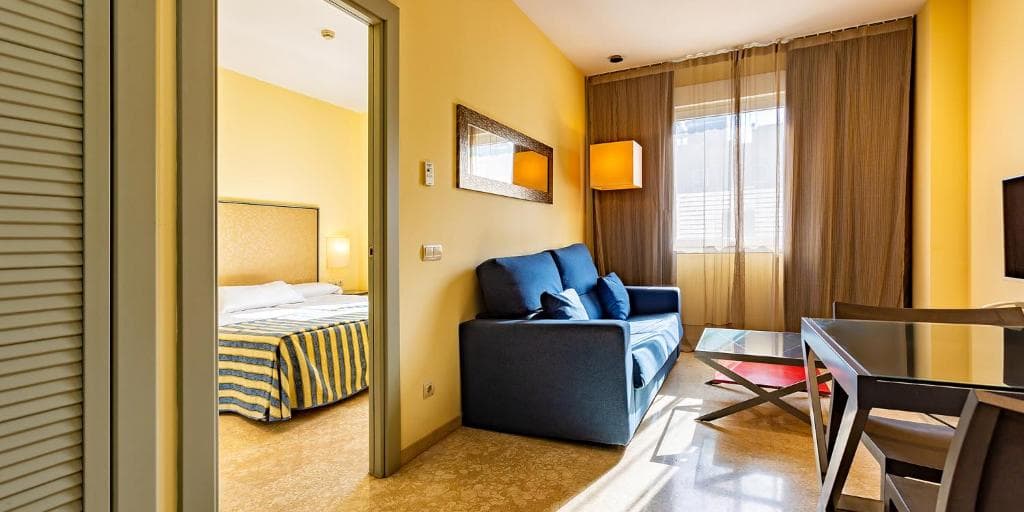 Apartamentos Vértice Sevilla Aljarafe foto 4