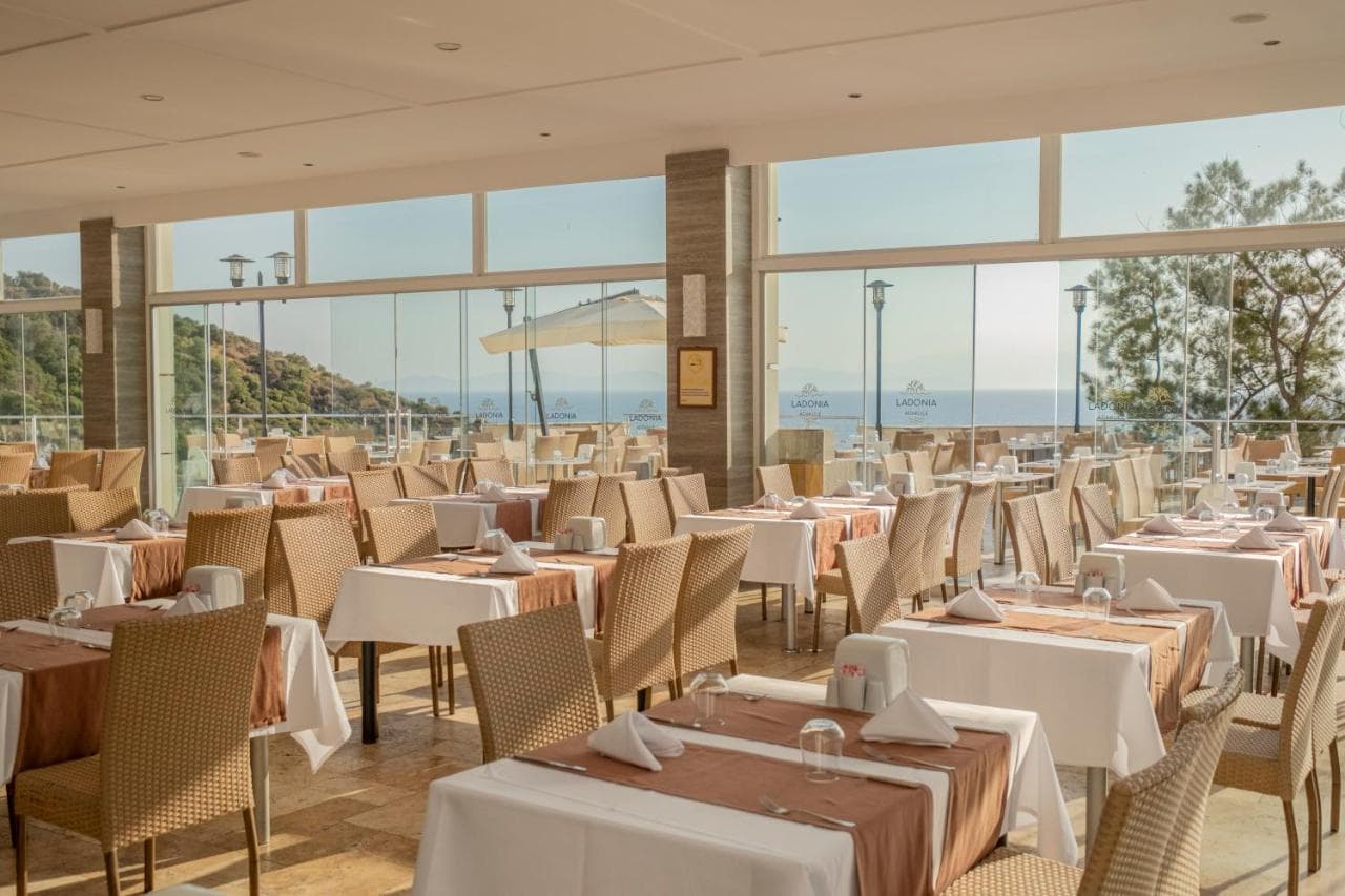 Ladonia Hotels Adakule foto 3