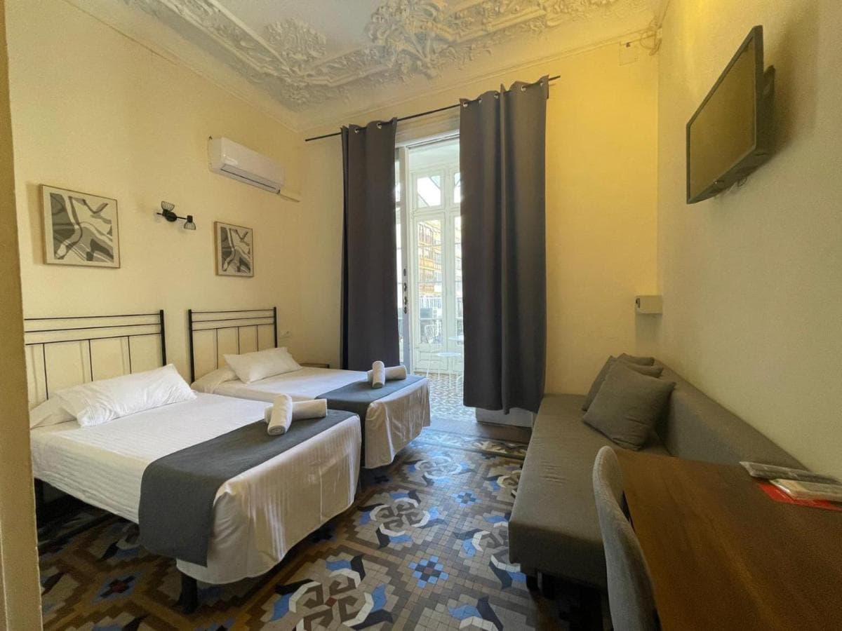 Hostal Balmes Centro foto 1