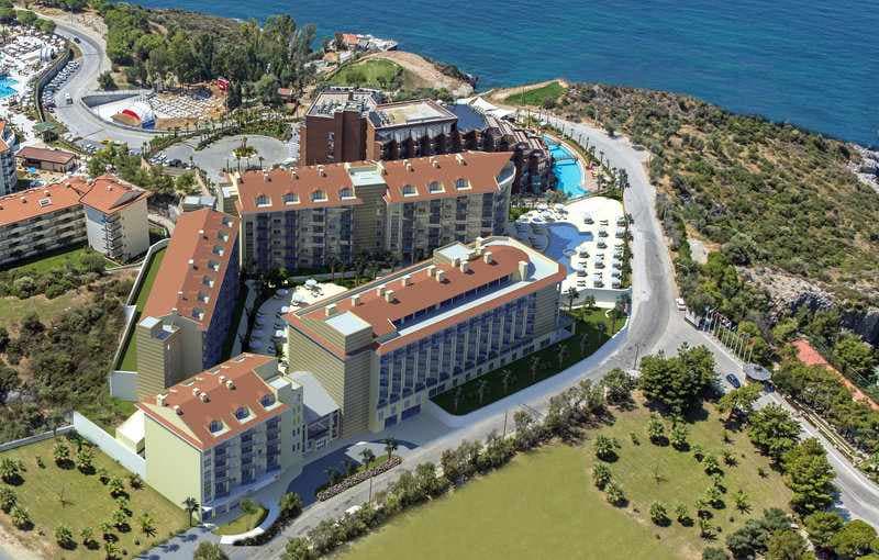 Ramada Hotel & Suites by Wyndham Kusadasi foto 1