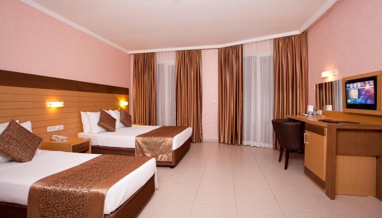 Remi Hotel foto 2