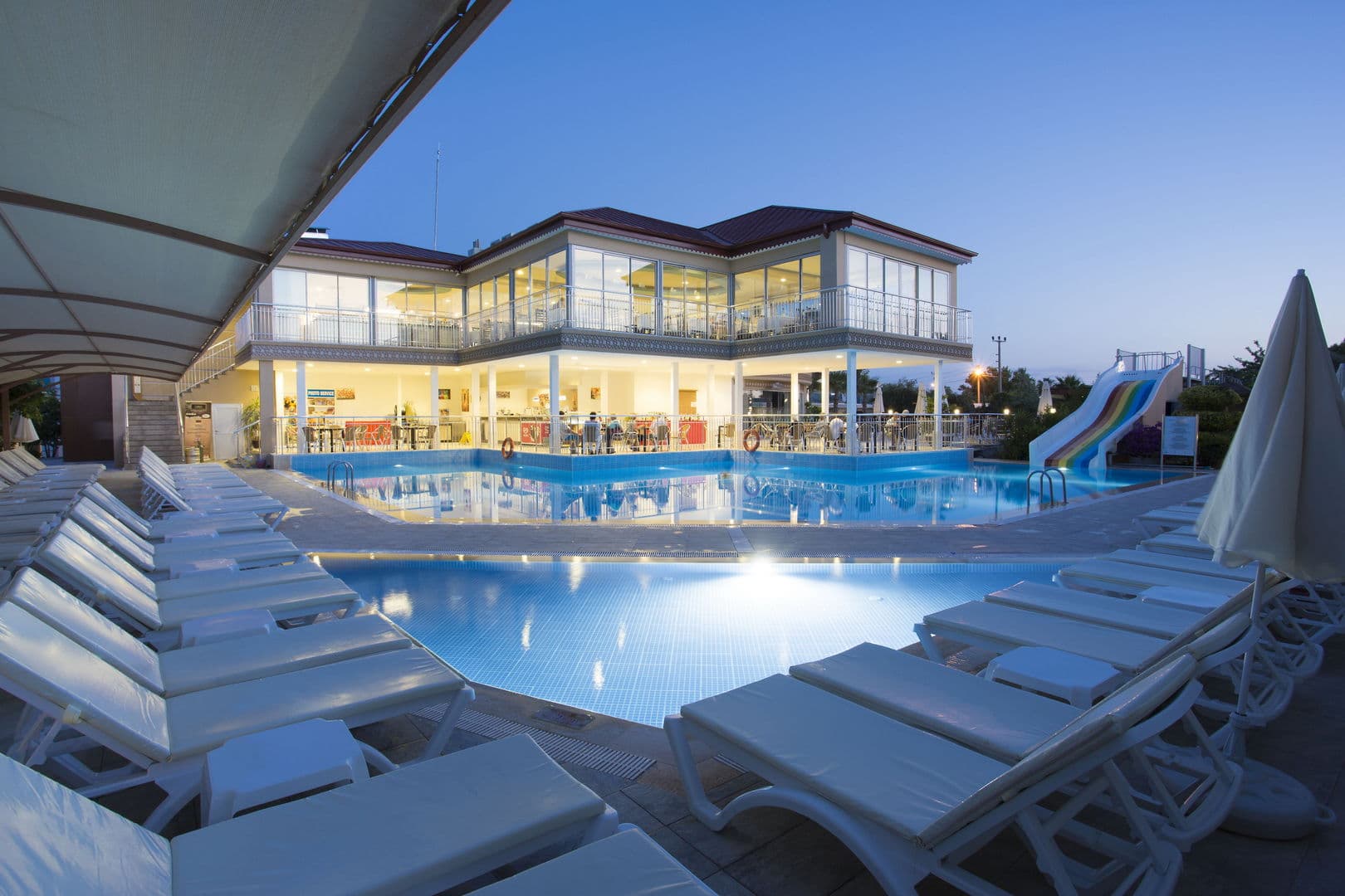 Sun Club Side Side photo 5