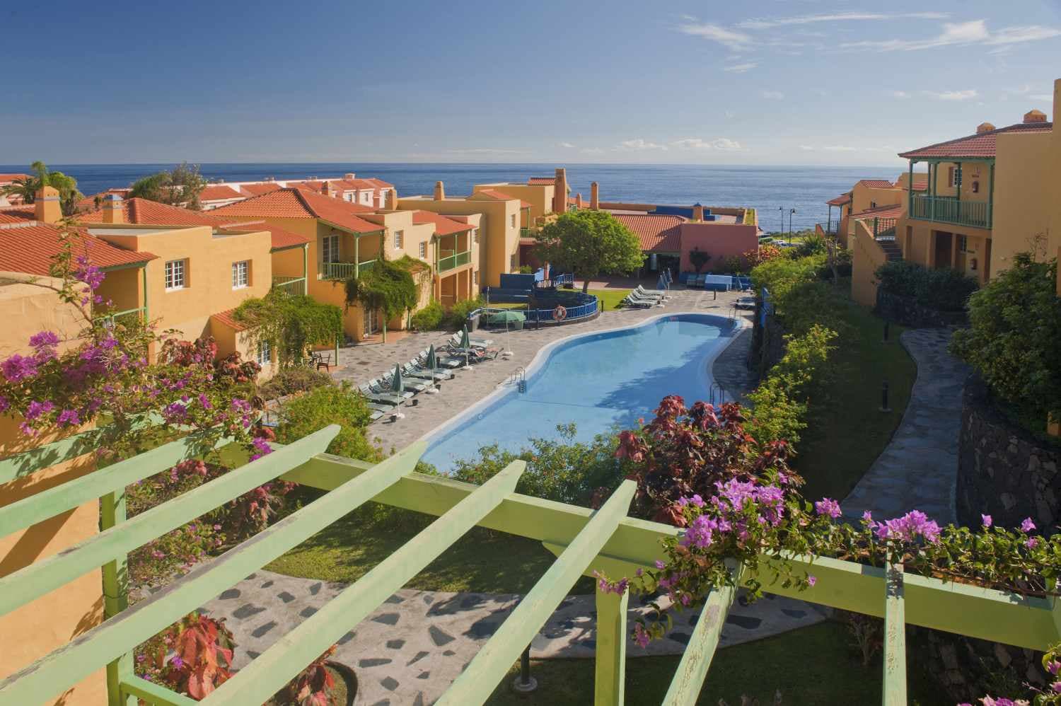 Apartamentos La Caleta foto 4