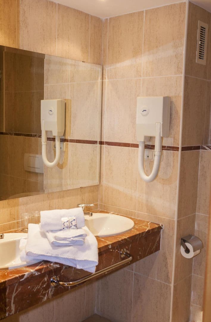 Hotel Tres Anclas Gandia photo 5
