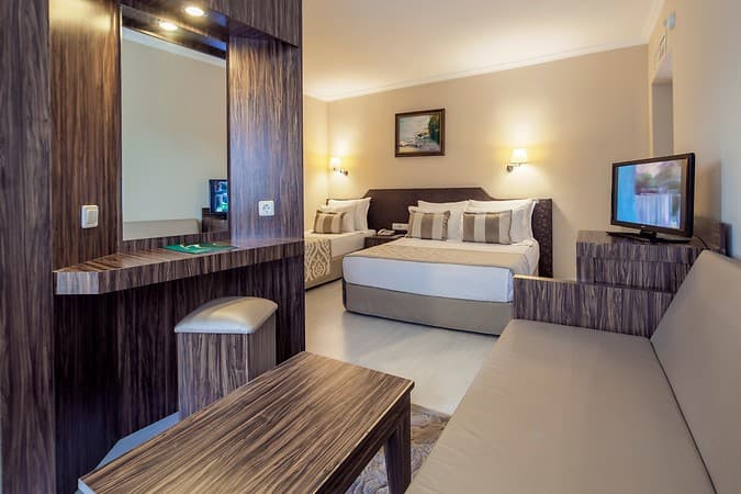 Club Hotel Turan Prince World foto 2