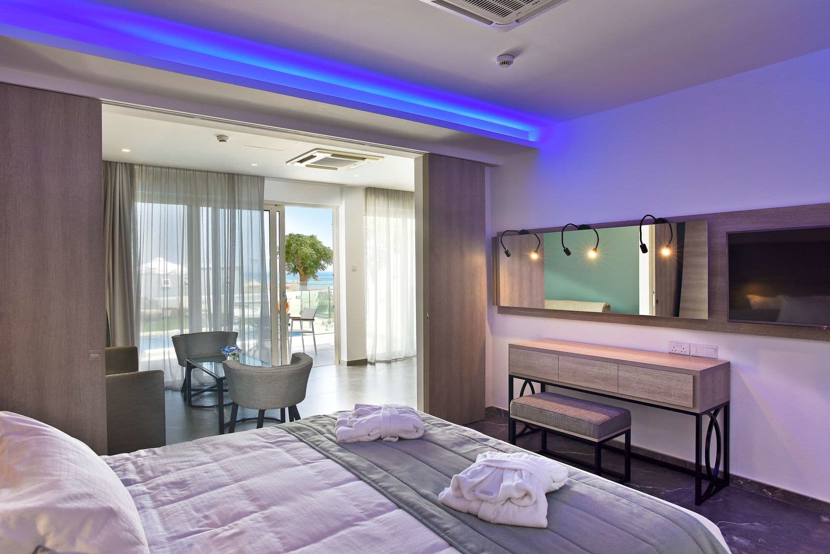 Pernera Beach Hotel foto 2