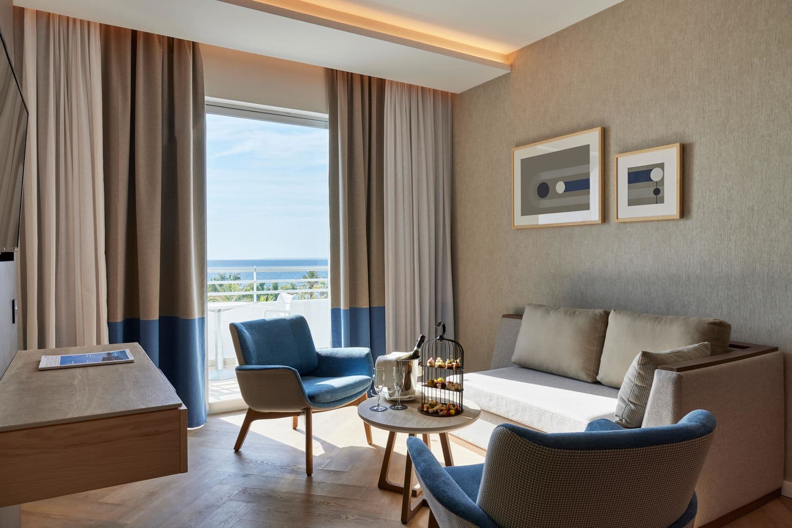 Mediterranean Beach Hotel Agios Tychonas photo 5