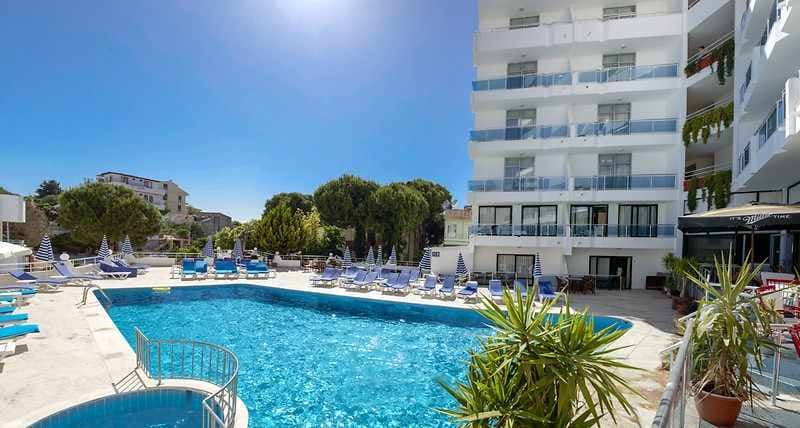 Ponz Hotel foto 1