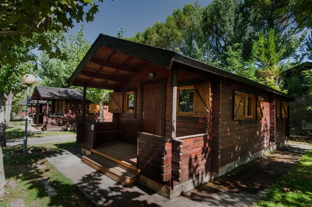 Ligüerre Enoturismo Camping & Bungalows foto 2