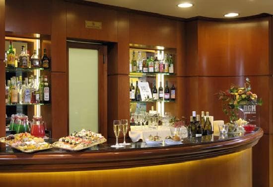 Phi Hotel Emilia null photo 5