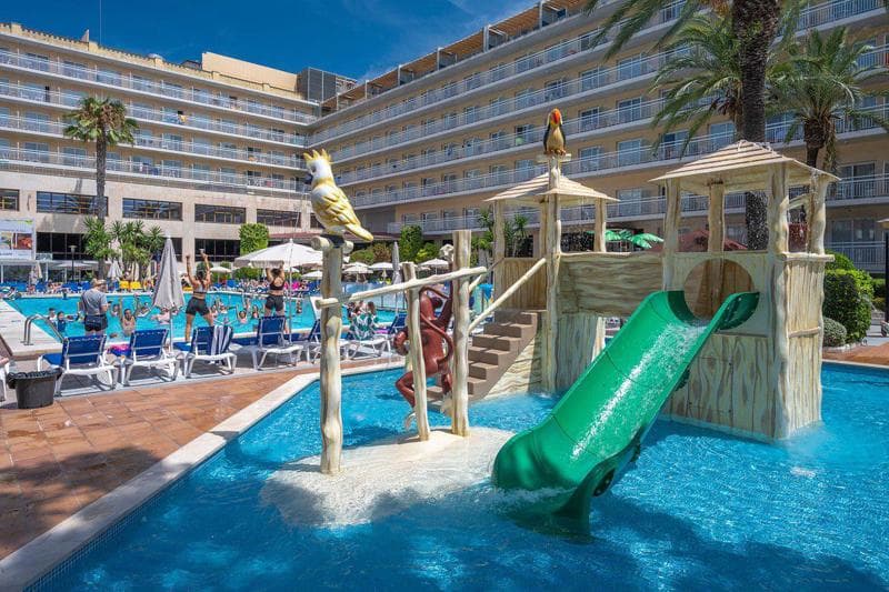 Hotel GHT Oasis Park & Spa Lloret de Mar photo 5