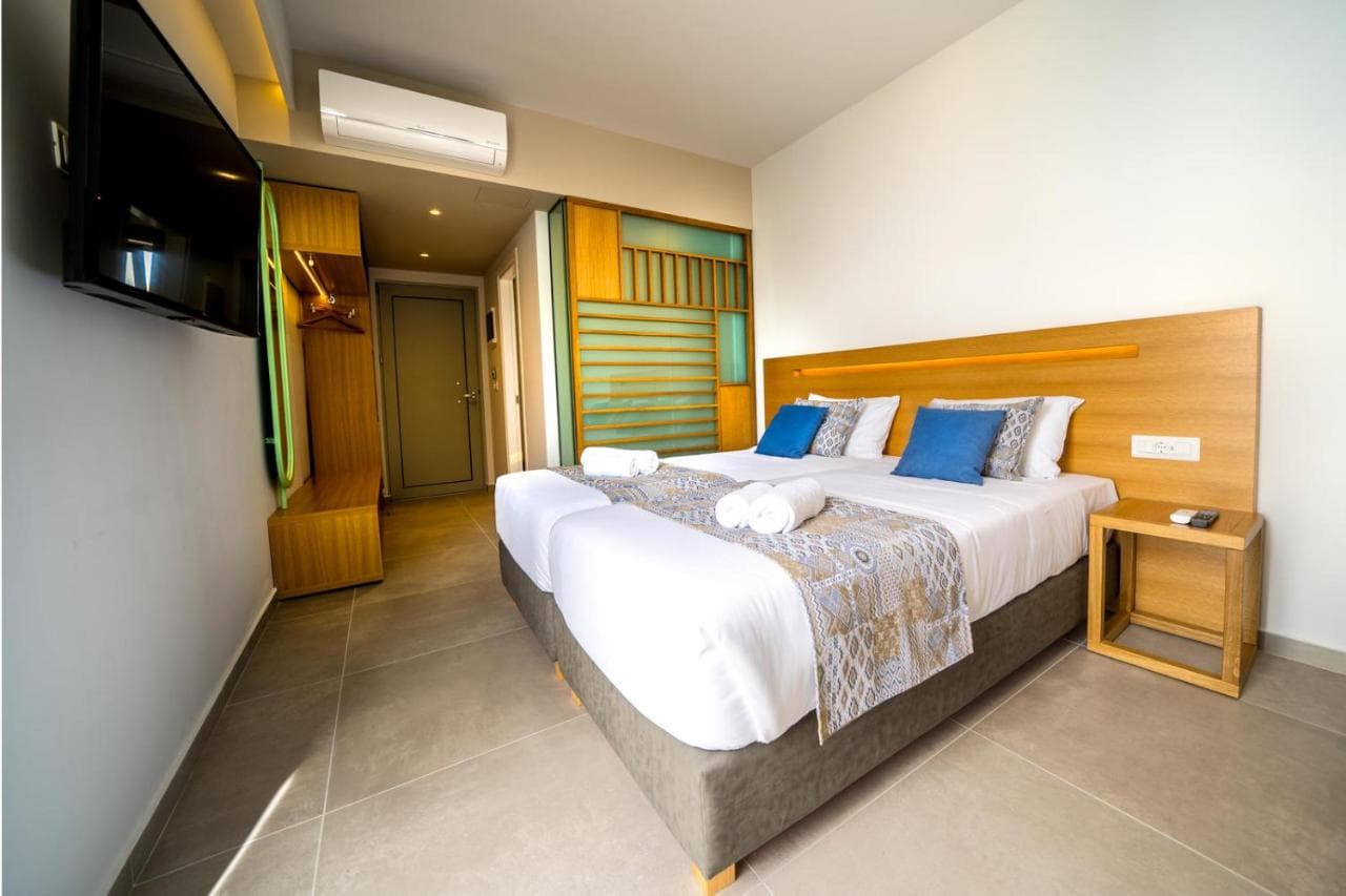 Adele Beach Hotel foto 2
