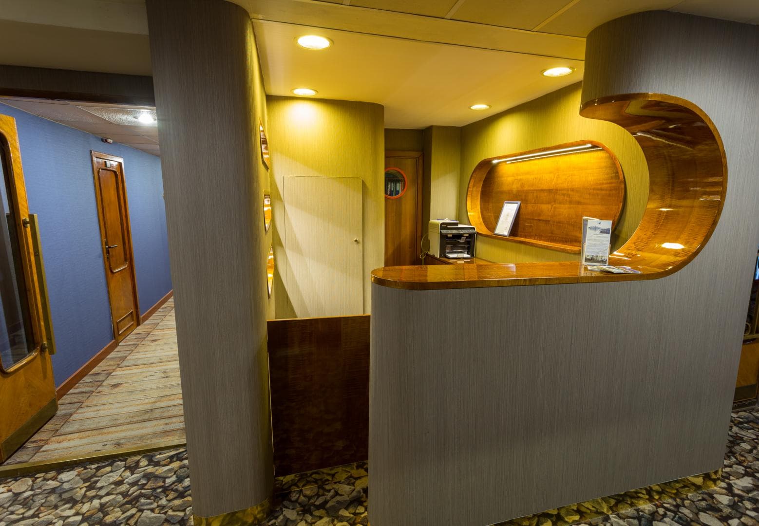 Grand Jules - Boat Hotel Boedapest photo 5