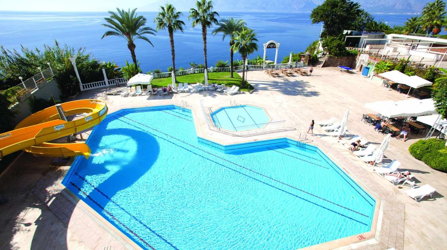 Adonis Hotel