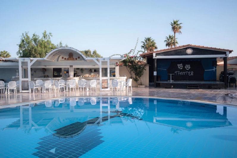 Atlantis Hotel Lambi photo 5