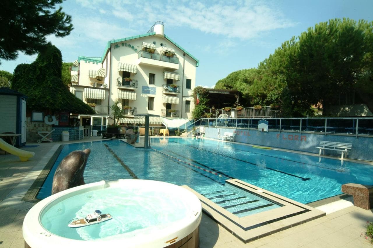 Hotel Flora foto 1