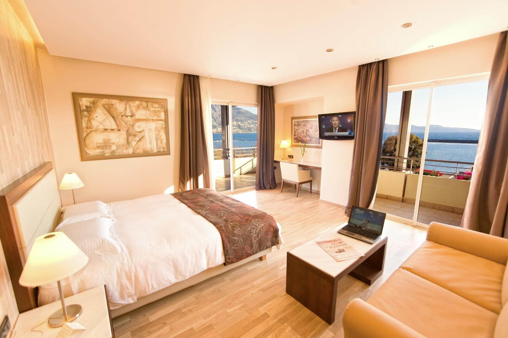 Pharae Palace foto 2