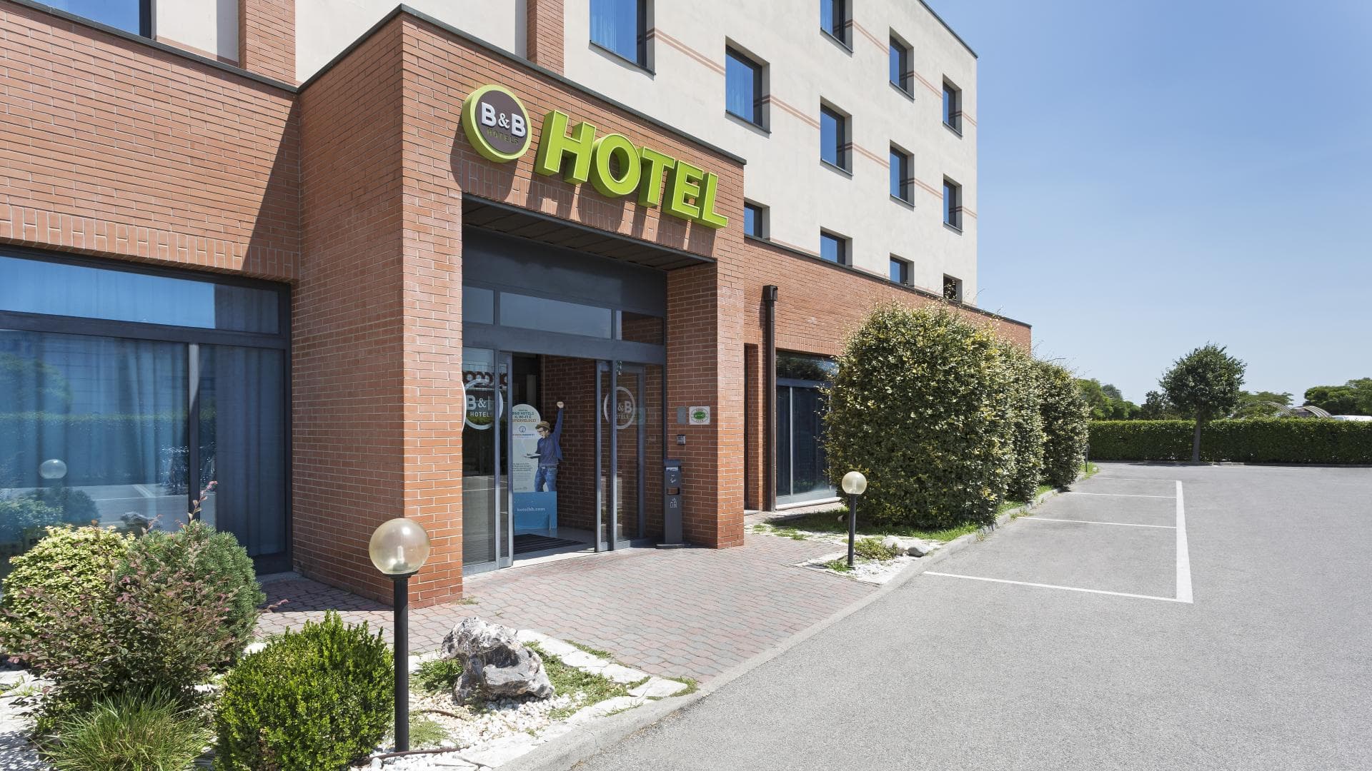 B&B HOTEL Ferrara foto 1