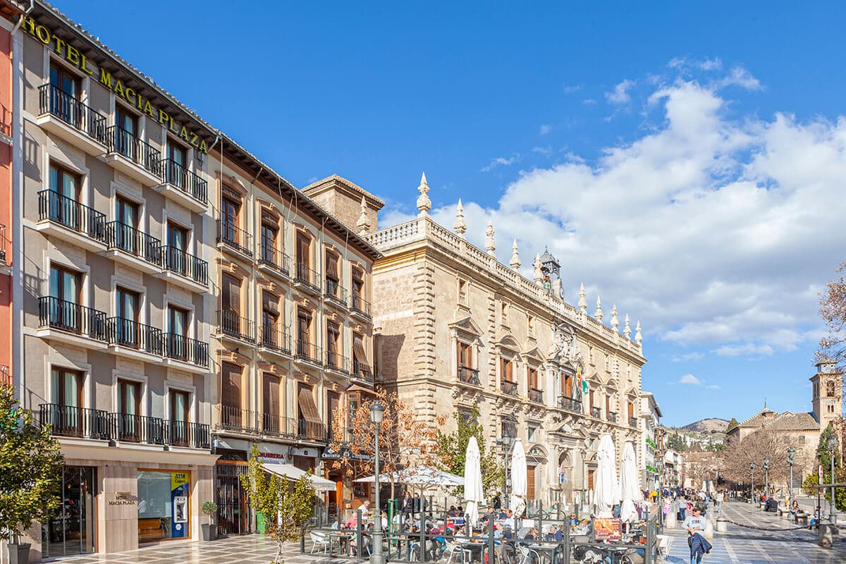 Macia Plaza foto 1