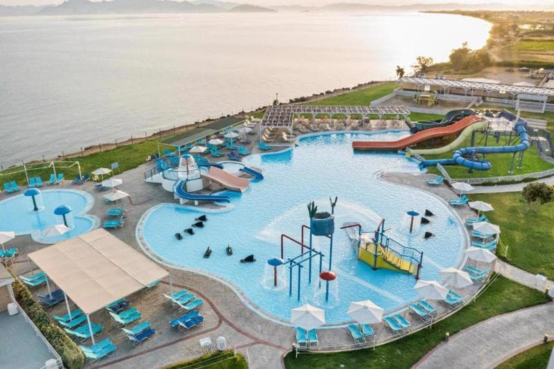 White Olive Marine Aquapark foto 1
