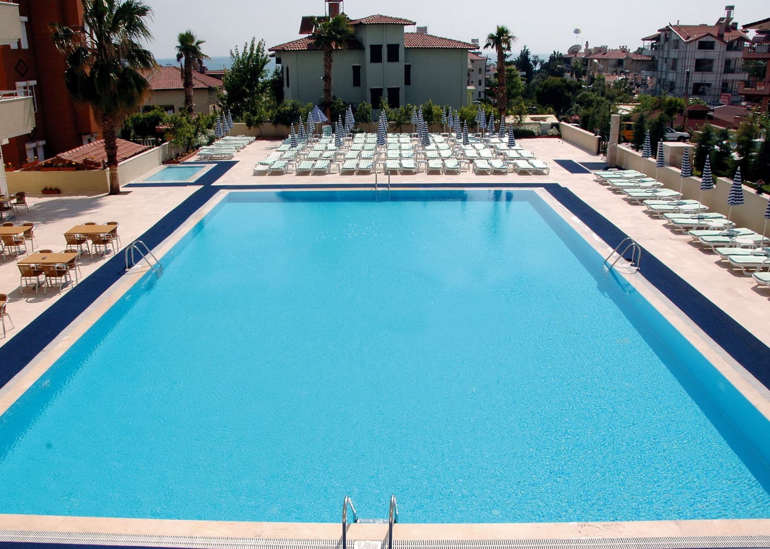 Sun Beach Hill Hotel Side photo 5