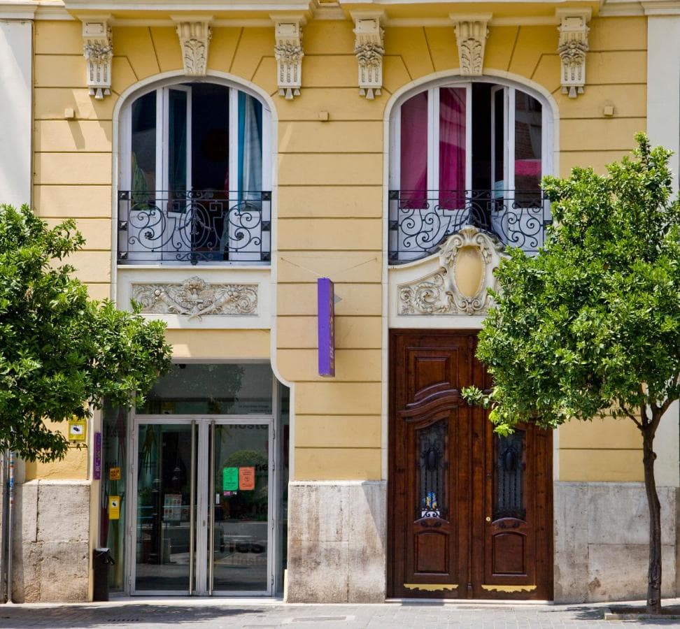 Purple Nest Hostel foto 1