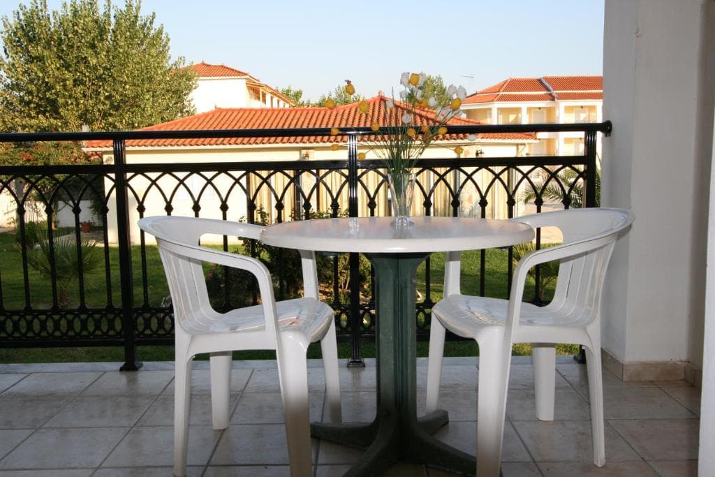 Village Inn Studios & Family Apartments foto 4
