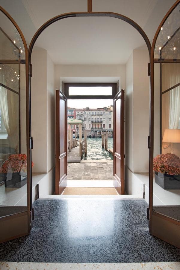 H10 Palazzo Canova Venetië photo 5