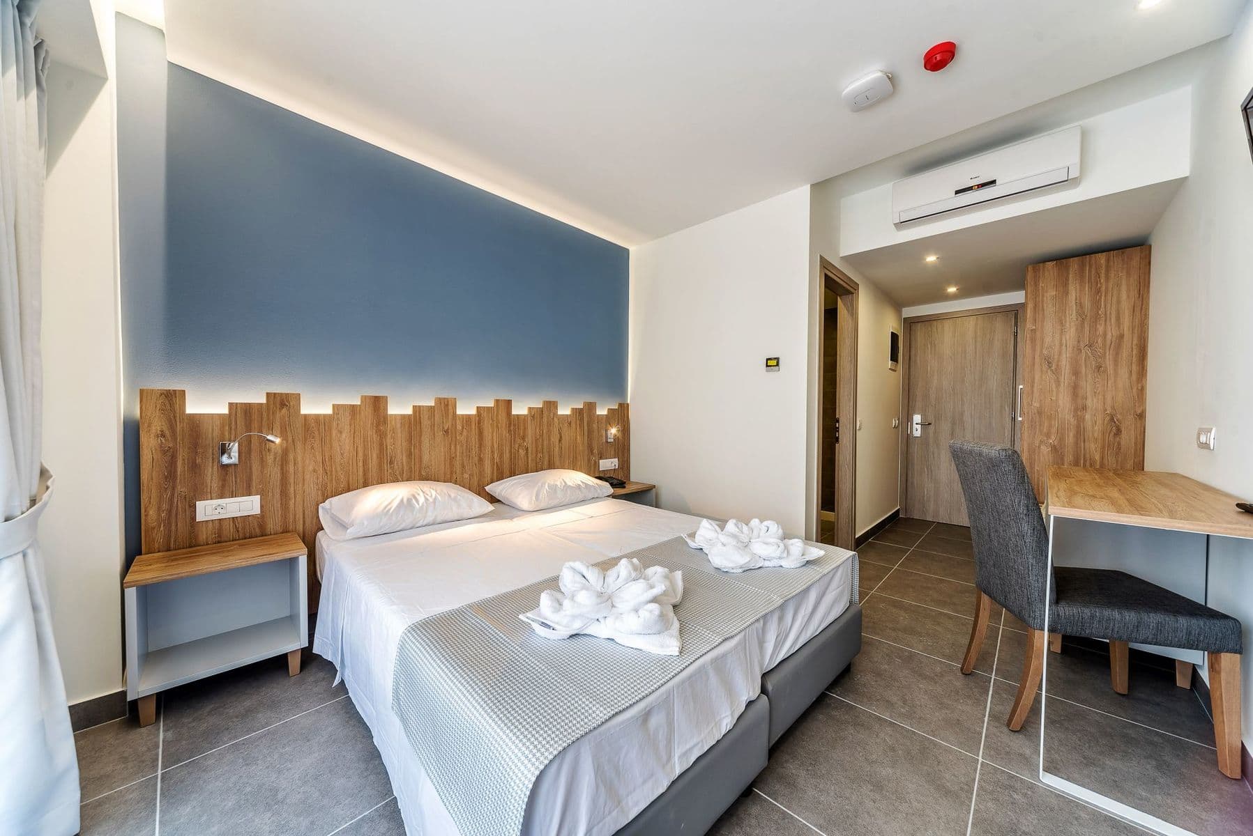 Pollis Hotel foto 2