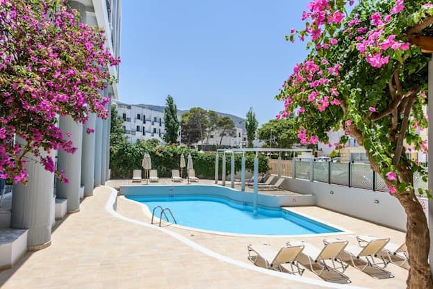Alia Beach Hotel foto 1