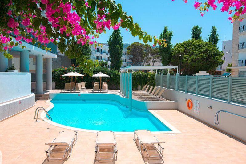 Alia Beach Hotel foto 2