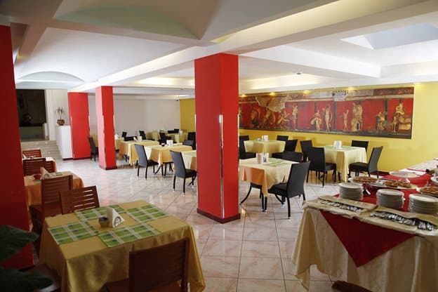 Hotel Dina foto 4