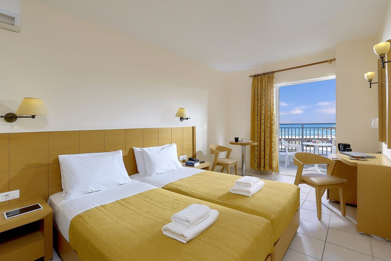 Astir Beach foto 2