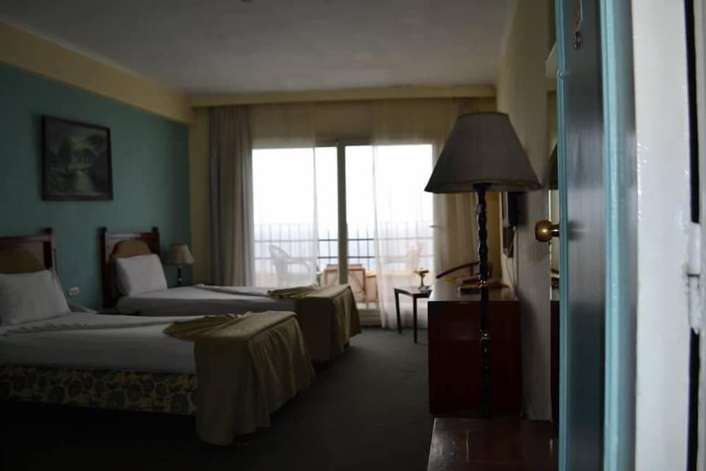 Trio Hotel Kaoud Sporting - Alexandria foto 2