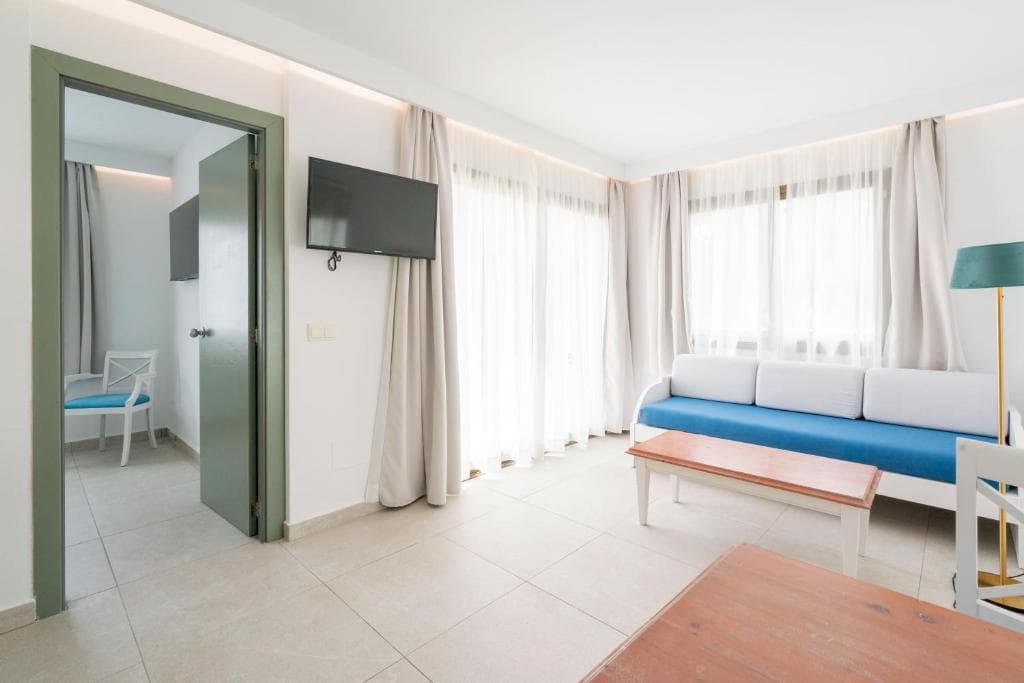 Guya Wave Hotel Cala Ratjada photo 5