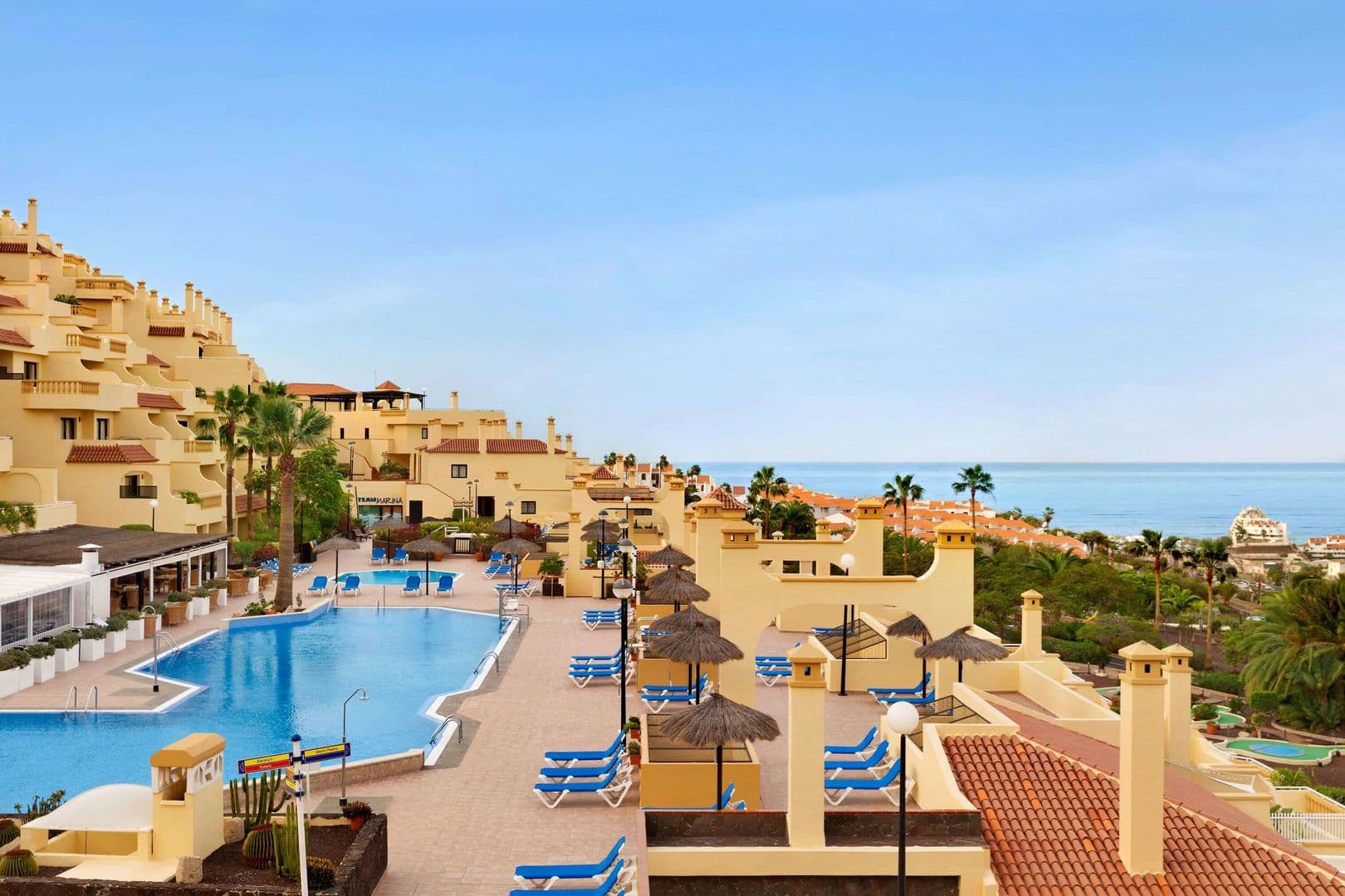 Ramada Residences by Wyndham Costa Adeje foto 1