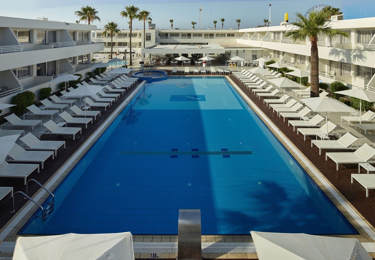 MelpoAntia Luxury Apartments & Suites foto 1