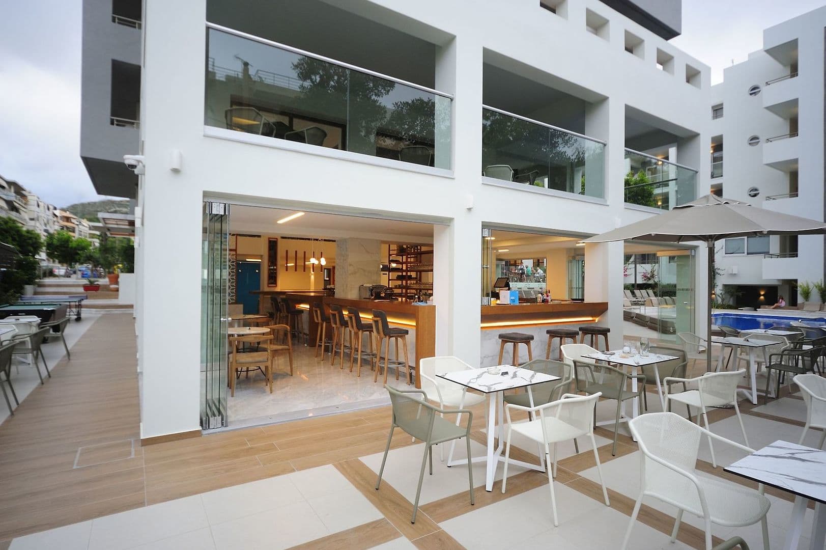 Atrium Ambiance Hotel foto 3